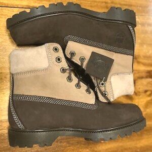 VINTAGE Timberland 6" Boot in Two-Tone Dark Brown/Bone-SIZE 7M-NWT